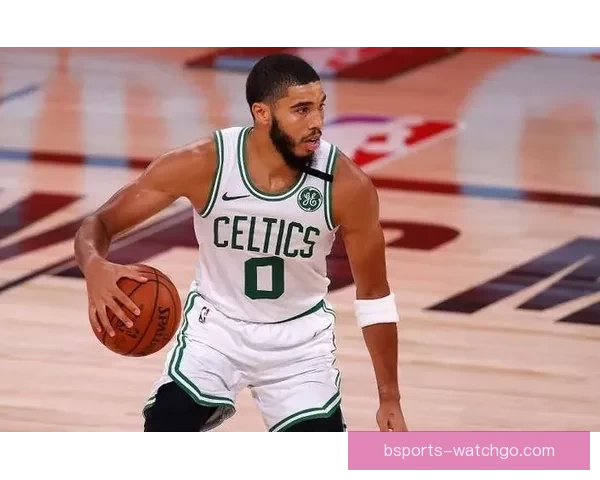 塔图姆突破14000分成历史第五年轻前锋仅次于詹杜瓜